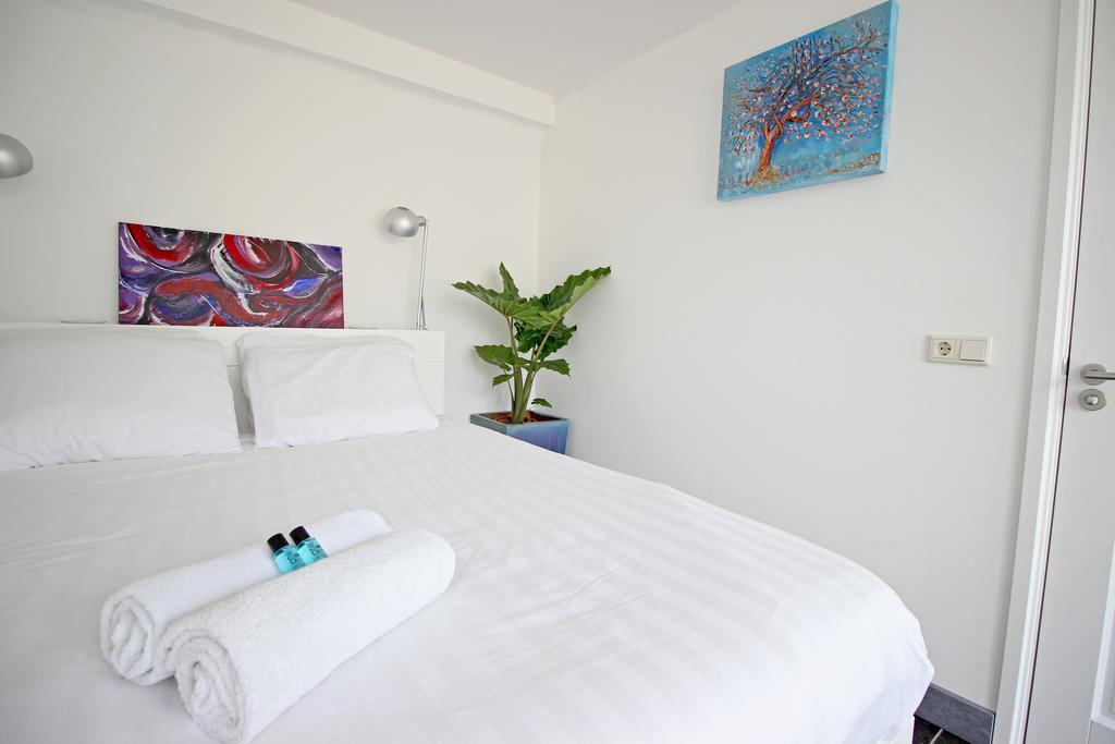 Ground Floor Canal Apartment Amsterdam Exteriör bild